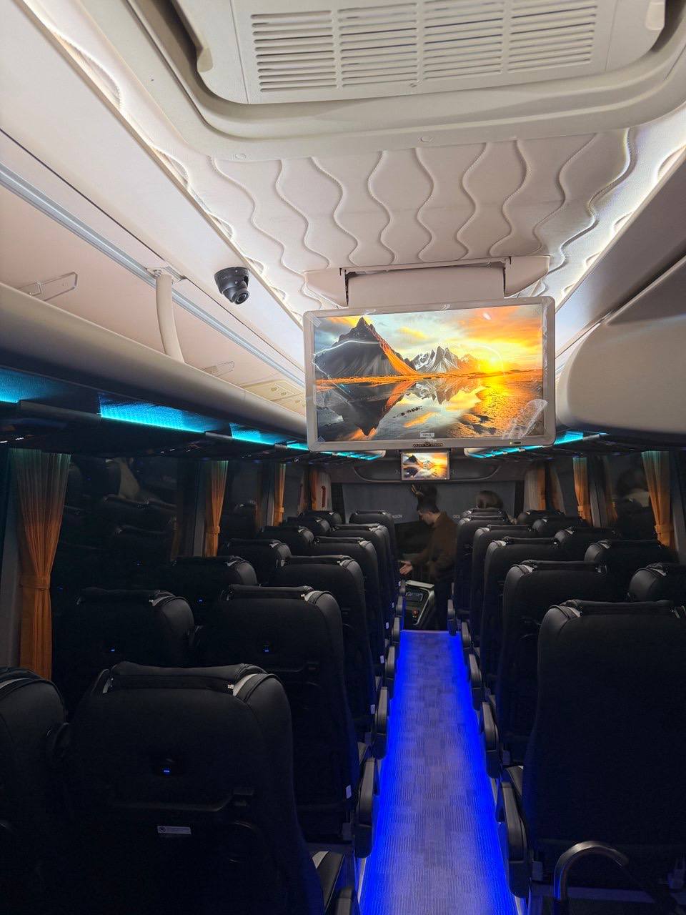 Автобус Сочи-Луганск-Стаханов Gallery Image